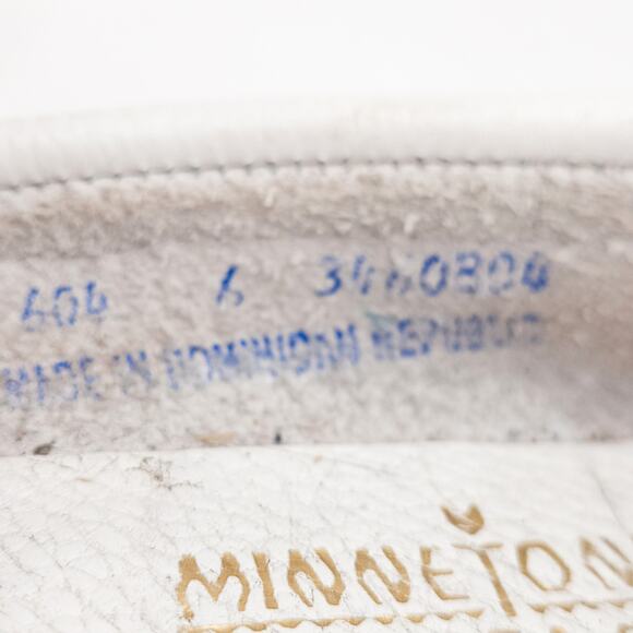 Minnetonka Beaded Leather Flats White Red Women’s 6 Folk Boho Style - Picture 5 of 7